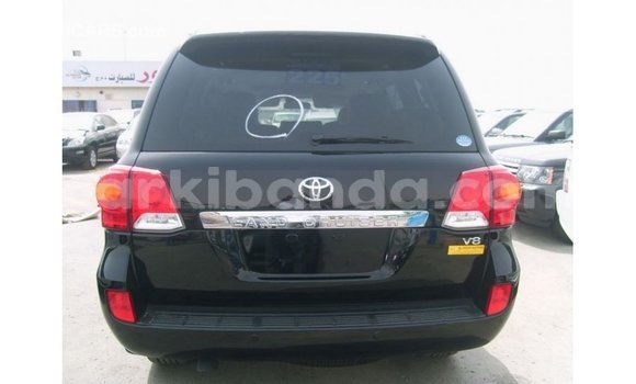 Acheter Import Voiture Toyota Land Cruiser Noir à Import - Dubai, Ouganda Acheter Import Voiture Toyota Land Cruiser Noir à Import - Dubai, Ouganda