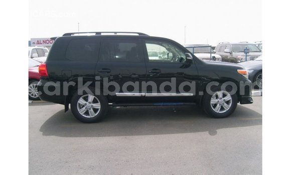 Acheter Import Voiture Toyota Land Cruiser Noir à Import - Dubai, Ouganda Acheter Import Voiture Toyota Land Cruiser Noir à Import - Dubai, Ouganda