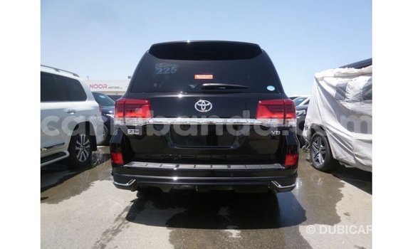 Gura Imported Toyota Land Cruiser Black Imodoka i Import - Dubai mu Uganda Gura Imported Toyota Land Cruiser Black Imodoka i Import - Dubai mu Uganda