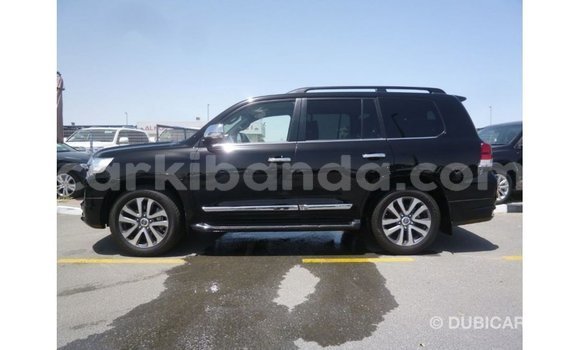 Gura Imported Toyota Land Cruiser Black Imodoka i Import - Dubai mu Uganda Gura Imported Toyota Land Cruiser Black Imodoka i Import - Dubai mu Uganda