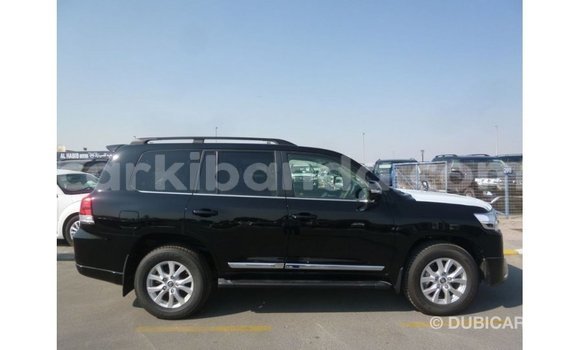 Gura Imported Toyota Land Cruiser Black Imodoka i Import - Dubai mu Uganda Gura Imported Toyota Land Cruiser Black Imodoka i Import - Dubai mu Uganda