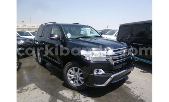 Gura Imported Toyota Land Cruiser Black Imodoka i Import - Dubai mu Uganda Gura Imported Toyota Land Cruiser Black Imodoka i Import - Dubai mu Uganda