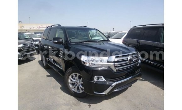 Gura Imported Toyota Land Cruiser Black Imodoka i Import - Dubai mu Uganda Gura Imported Toyota Land Cruiser Black Imodoka i Import - Dubai mu Uganda