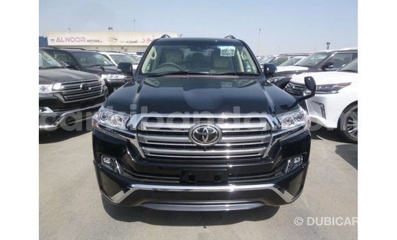 Gura Imported Toyota Land Cruiser Black Imodoka i Import - Dubai mu Uganda Gura Imported Toyota Land Cruiser Black Imodoka i Import - Dubai mu Uganda