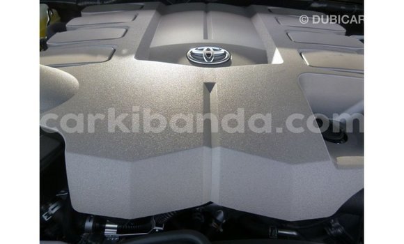 Gura Imported Toyota Land Cruiser Black Imodoka i Import - Dubai mu Uganda Gura Imported Toyota Land Cruiser Black Imodoka i Import - Dubai mu Uganda