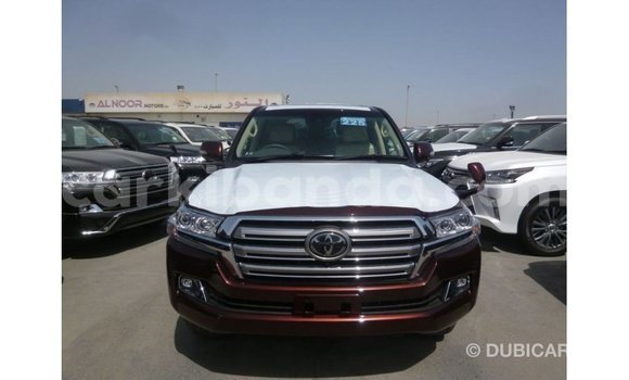 Nunua Imported Toyota Land Cruiser Nyingine Gari ndani ya Import - Dubai nchini Uganda Nunua Imported Toyota Land Cruiser Nyingine Gari ndani ya Import - Dubai nchini Uganda