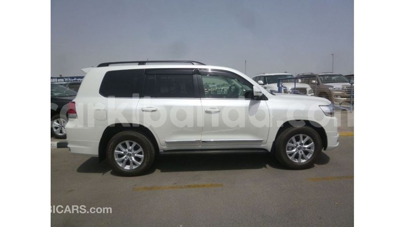 Big with watermark toyota land cruiser uganda import dubai 9200