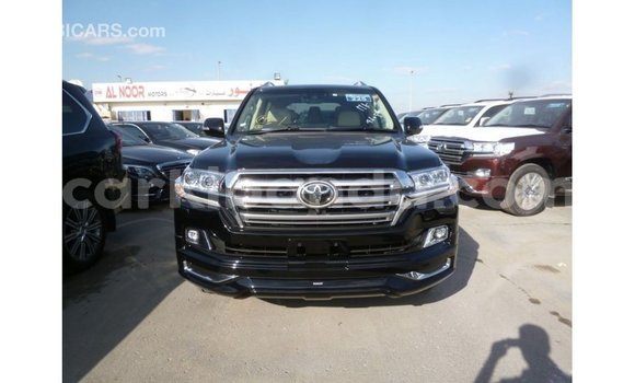 Nunua Imported Toyota Land Cruiser Nyeusi Gari ndani ya Import - Dubai nchini Uganda Nunua Imported Toyota Land Cruiser Nyeusi Gari ndani ya Import - Dubai nchini Uganda