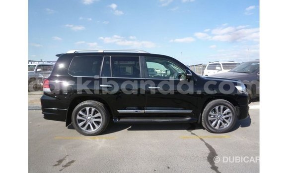Nunua Imported Toyota Land Cruiser Nyeusi Gari ndani ya Import - Dubai nchini Uganda Nunua Imported Toyota Land Cruiser Nyeusi Gari ndani ya Import - Dubai nchini Uganda