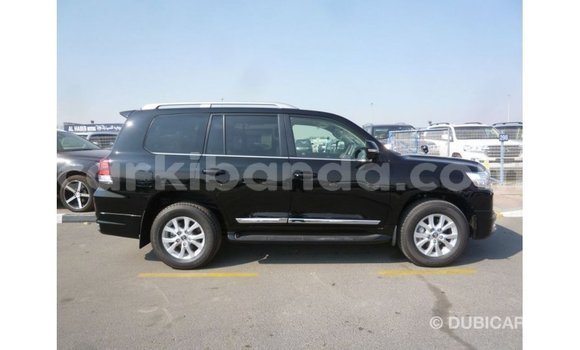 Gura Imported Toyota Land Cruiser Black Imodoka i Import - Dubai mu Uganda Gura Imported Toyota Land Cruiser Black Imodoka i Import - Dubai mu Uganda