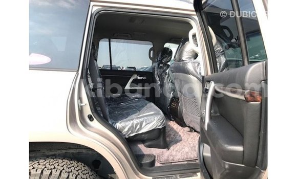 Gura Imported Toyota Land Cruiser Other Imodoka i Import - Dubai mu Uganda Gura Imported Toyota Land Cruiser Other Imodoka i Import - Dubai mu Uganda
