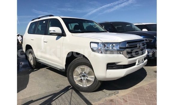 Buy Import Toyota Land Cruiser White Car in Import - Dubai in Uganda Buy Import Toyota Land Cruiser White Car in Import - Dubai in Uganda