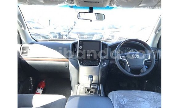 Buy Import Toyota Land Cruiser White Car in Import - Dubai in Uganda Buy Import Toyota Land Cruiser White Car in Import - Dubai in Uganda