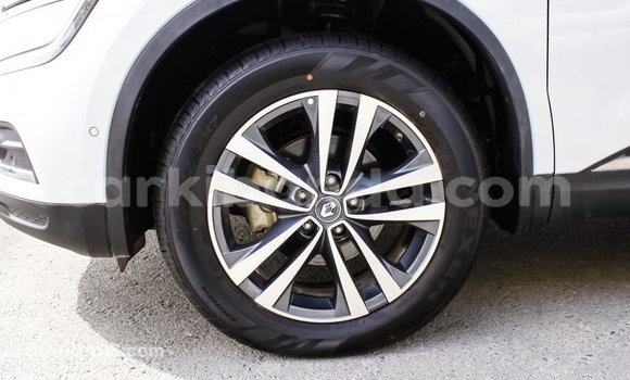 Acheter Import Voiture Renault Koleos Blanc à Import - Dubai, Ouganda Acheter Import Voiture Renault Koleos Blanc à Import - Dubai, Ouganda