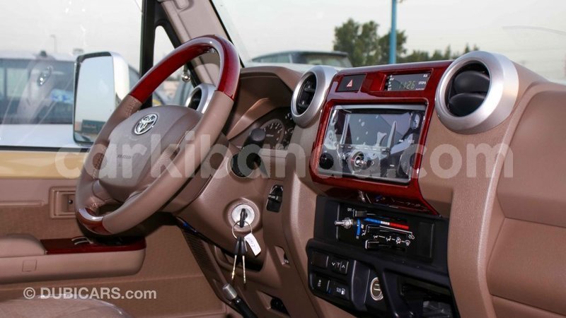 Big with watermark toyota land cruiser uganda import dubai 9222