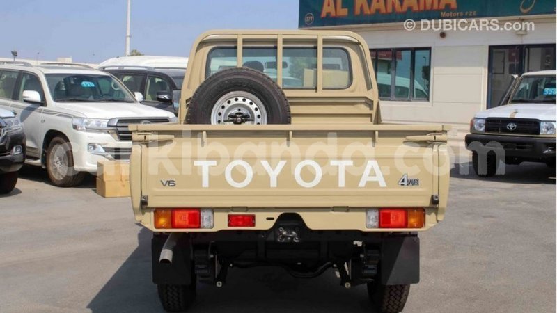 Big with watermark toyota land cruiser uganda import dubai 9224