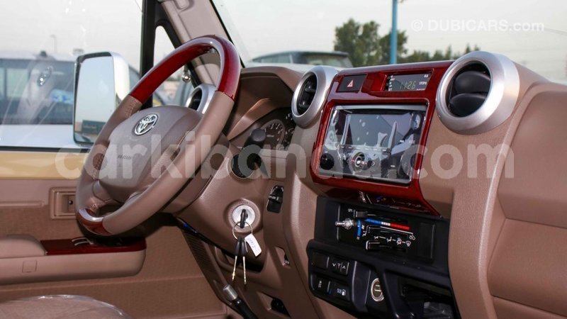 Big with watermark toyota land cruiser uganda import dubai 9225