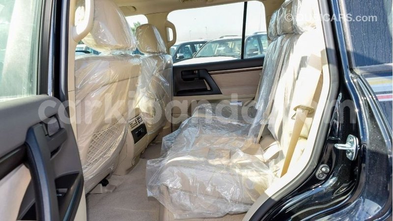 Big with watermark toyota land cruiser uganda import dubai 9235