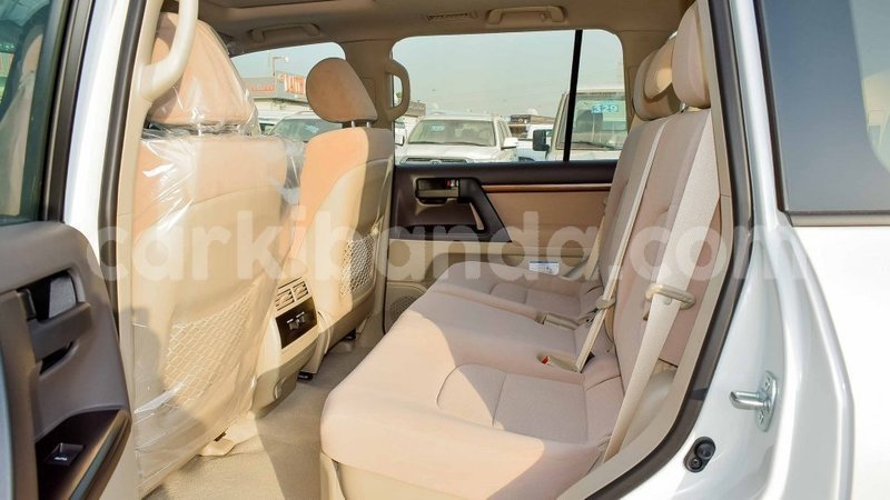 Big with watermark toyota land cruiser uganda import dubai 9237