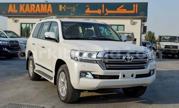 Buy Import Toyota Land Cruiser White Car in Import - Dubai in Uganda Buy Import Toyota Land Cruiser White Car in Import - Dubai in Uganda
