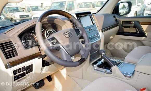 Buy Import Toyota Land Cruiser White Car in Import - Dubai in Uganda Buy Import Toyota Land Cruiser White Car in Import - Dubai in Uganda