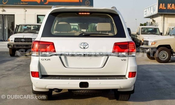 Buy Import Toyota Land Cruiser White Car in Import - Dubai in Uganda Buy Import Toyota Land Cruiser White Car in Import - Dubai in Uganda