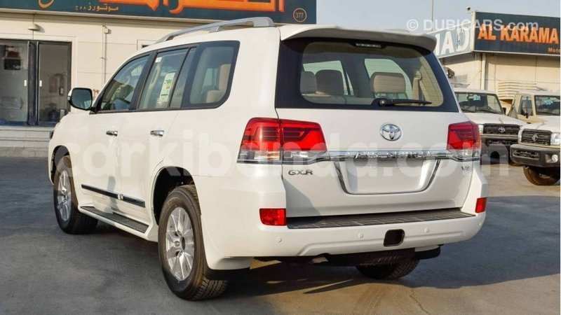 Big with watermark toyota land cruiser uganda import dubai 9239