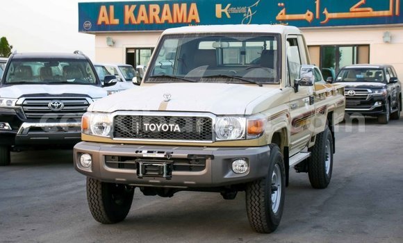 Buy Import Toyota Land Cruiser Beige Car in Import - Dubai in Uganda Buy Import Toyota Land Cruiser Beige Car in Import - Dubai in Uganda