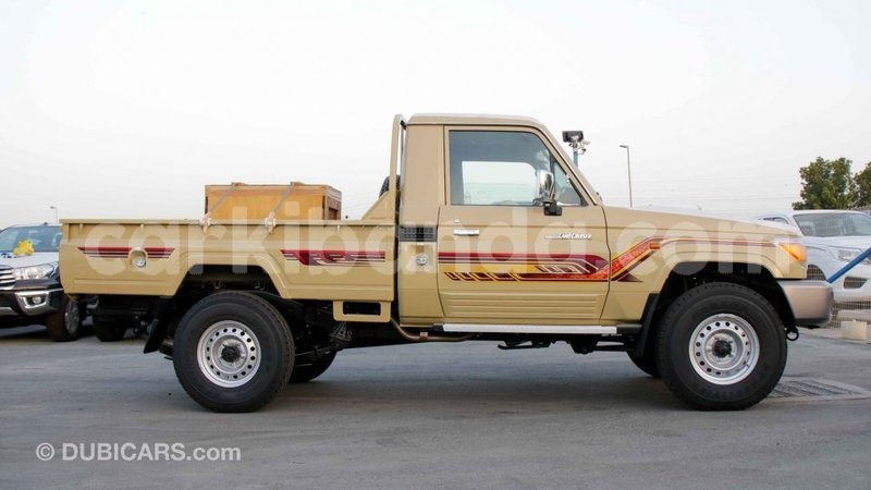Big with watermark toyota land cruiser uganda import dubai 9246