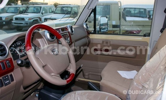 Buy Import Toyota Land Cruiser Beige Car in Import - Dubai in Uganda Buy Import Toyota Land Cruiser Beige Car in Import - Dubai in Uganda