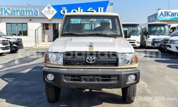 Buy Import Toyota Land Cruiser Beige Car in Import - Dubai in Uganda Buy Import Toyota Land Cruiser Beige Car in Import - Dubai in Uganda