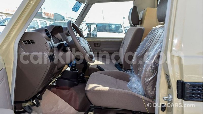 Big with watermark toyota land cruiser uganda import dubai 9247