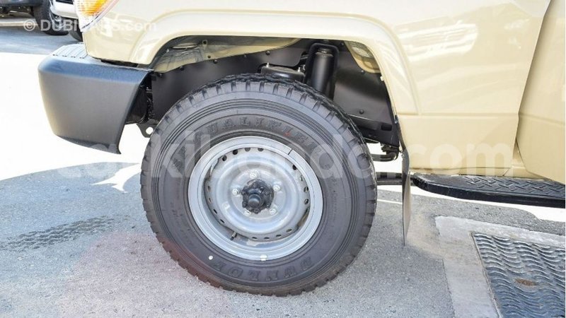 Big with watermark toyota land cruiser uganda import dubai 9247
