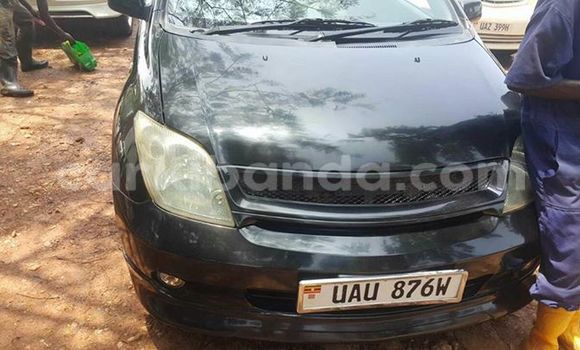 Gura Yakoze Toyota IST Black Imodoka i Kampala mu Uganda Gura Yakoze Toyota IST Black Imodoka i Kampala mu Uganda