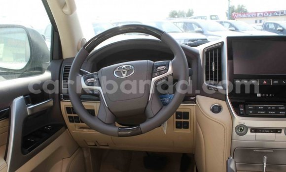 Buy Import Toyota Hilux Other Car in Import - Dubai in Uganda Buy Import Toyota Hilux Other Car in Import - Dubai in Uganda