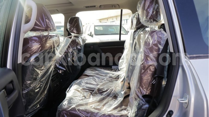 Big with watermark toyota land cruiser uganda import dubai 9260