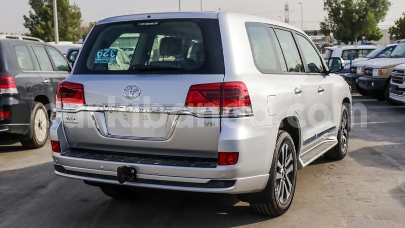 Big with watermark toyota land cruiser uganda import dubai 9260