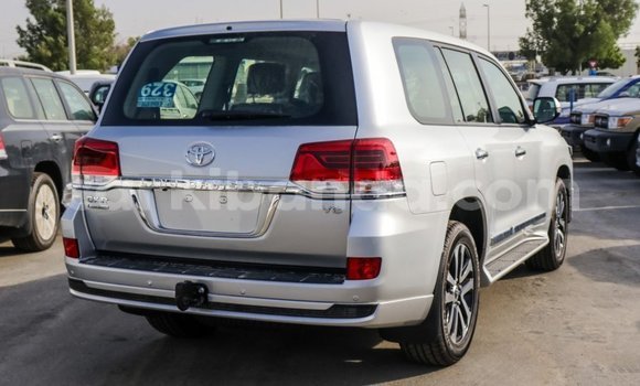 Buy Import Toyota Land Cruiser Other Car in Import - Dubai in Uganda Buy Import Toyota Land Cruiser Other Car in Import - Dubai in Uganda