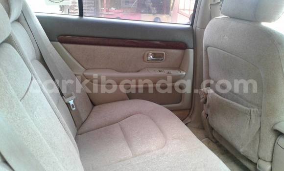 Gura Yakoze Toyota Progress Silver Imodoka i Kampala mu Uganda Gura Yakoze Toyota Progress Silver Imodoka i Kampala mu Uganda