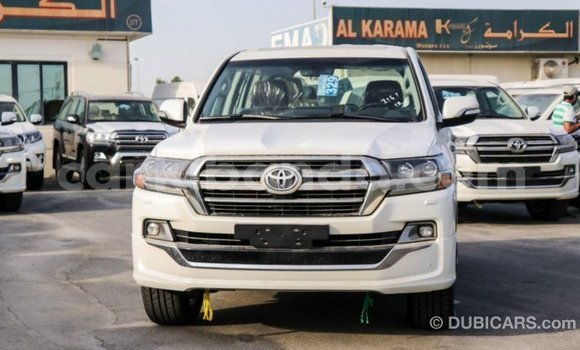 Buy Import Toyota Land Cruiser White Car in Import - Dubai in Uganda Buy Import Toyota Land Cruiser White Car in Import - Dubai in Uganda