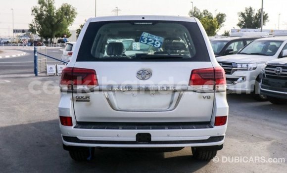 Buy Import Toyota Land Cruiser White Car in Import - Dubai in Uganda Buy Import Toyota Land Cruiser White Car in Import - Dubai in Uganda