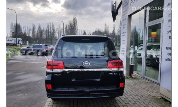 Buy Import Toyota Land Cruiser Black Car in Import - Dubai in Uganda Buy Import Toyota Land Cruiser Black Car in Import - Dubai in Uganda