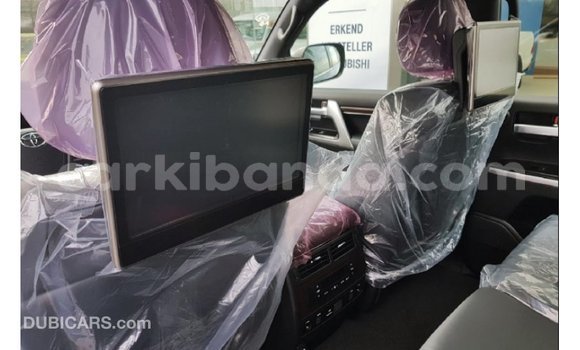 Buy Import Toyota Land Cruiser Black Car in Import - Dubai in Uganda Buy Import Toyota Land Cruiser Black Car in Import - Dubai in Uganda
