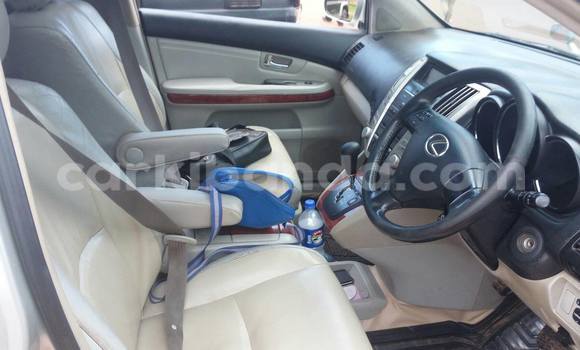 Acheter Occasion Voiture Lexus RX 300 Gris à Kampala, Ouganda Acheter Occasion Voiture Lexus RX 300 Gris à Kampala, Ouganda