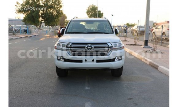 Buy Import Toyota Land Cruiser White Car in Import - Dubai in Uganda Buy Import Toyota Land Cruiser White Car in Import - Dubai in Uganda