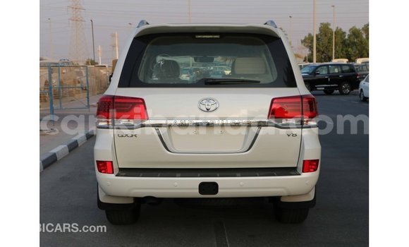 Buy Import Toyota Land Cruiser White Car in Import - Dubai in Uganda Buy Import Toyota Land Cruiser White Car in Import - Dubai in Uganda