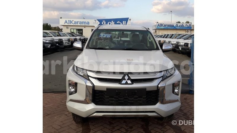 Big with watermark mitsubishi l200 uganda import dubai 9280