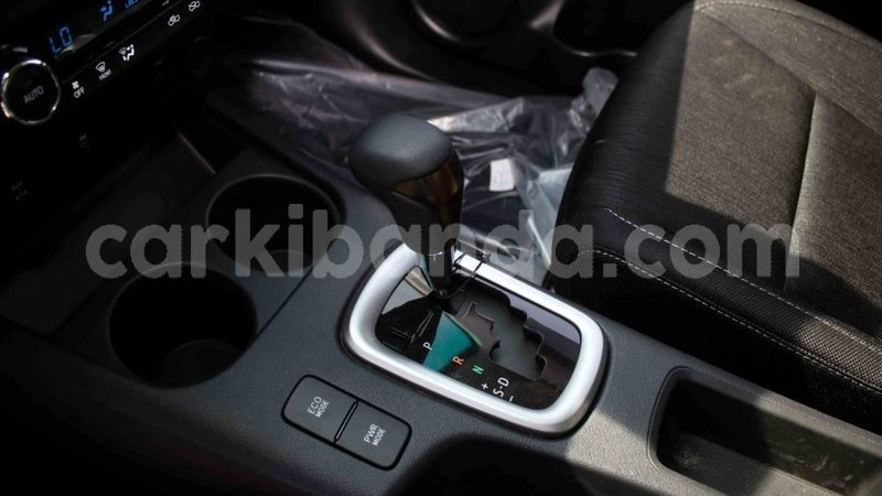 Big with watermark toyota hilux uganda import dubai 9286