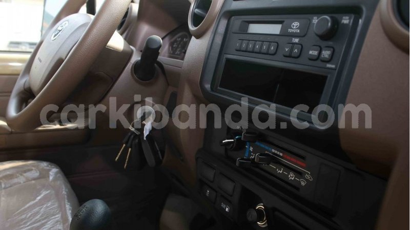 Big with watermark toyota land cruiser uganda import dubai 9287