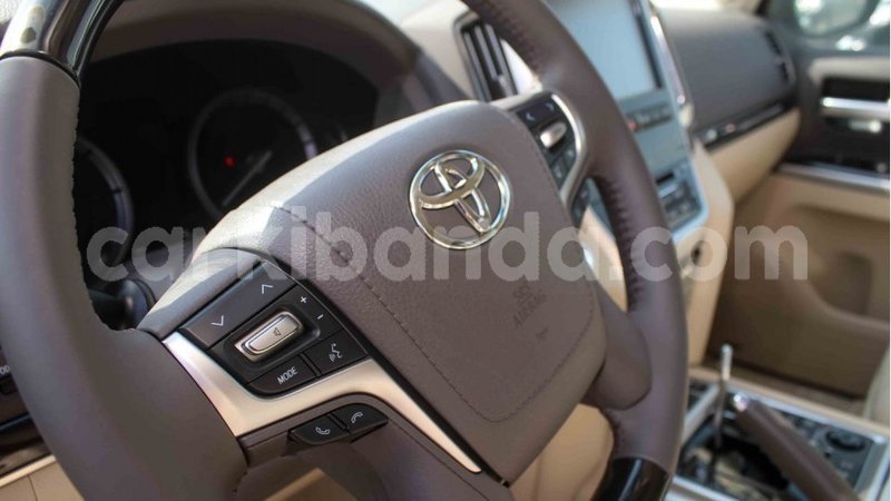 Big with watermark toyota land cruiser uganda import dubai 9288
